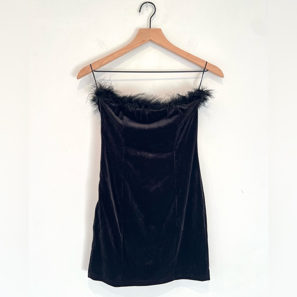 NWT Superdown Symone feather and velvet mini party dress black small strapless - Picture 8 of 11